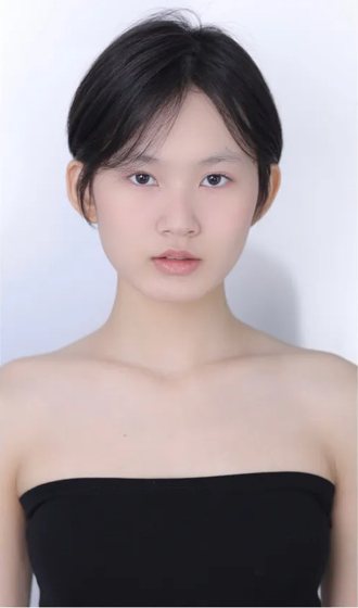 Thảo, Digitals, frame 1 of 4