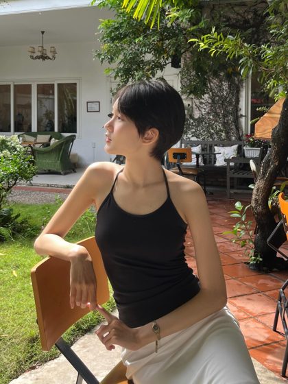 Thảo, Garden café, frame 1 of 7