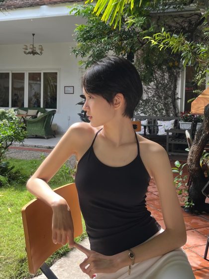 Thảo, Garden café, frame 4 of 7