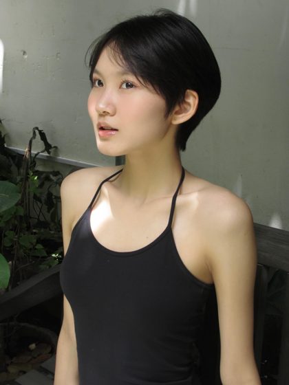 Thảo, Garden café, frame 5 of 7