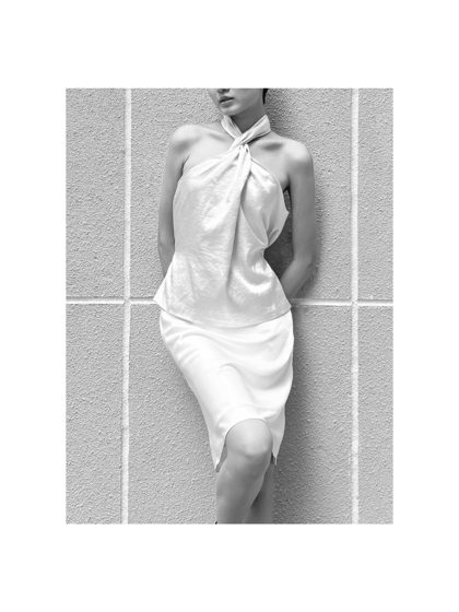 Thảo, Satin halter, frame 1 of 5